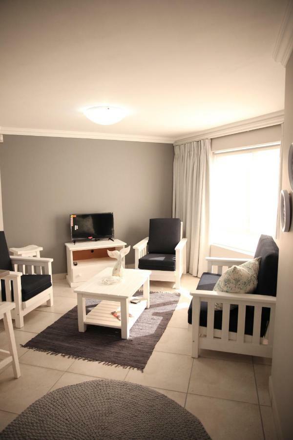 Mari-Amor Self-Catering Apartments Mosselbaai Buitenkant foto