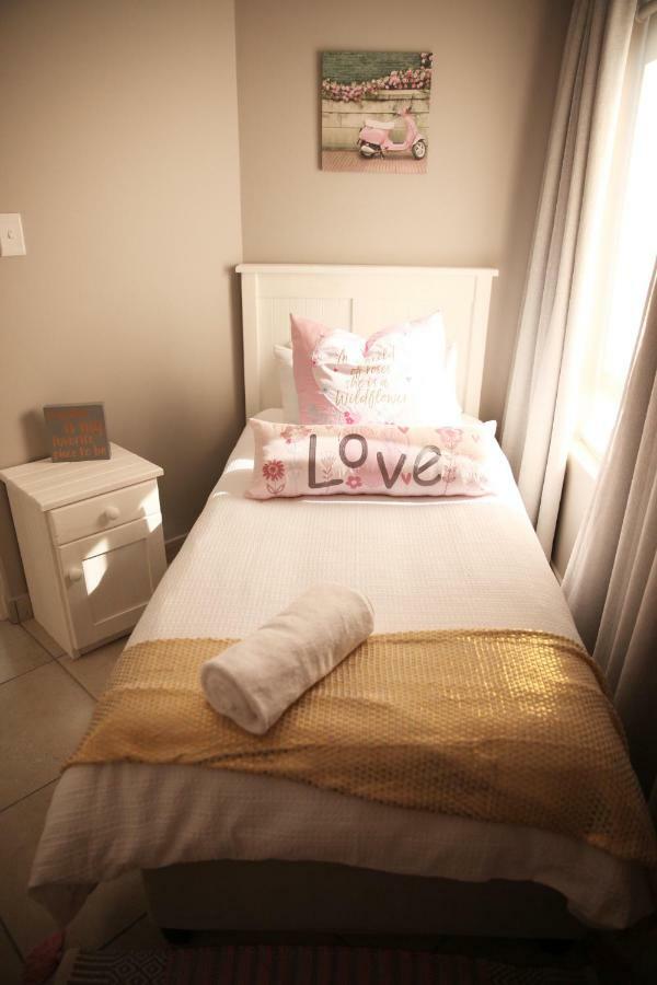 Mari-Amor Self-Catering Apartments Mosselbaai Buitenkant foto
