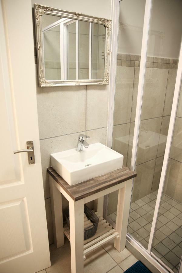 Mari-Amor Self-Catering Apartments Mosselbaai Buitenkant foto