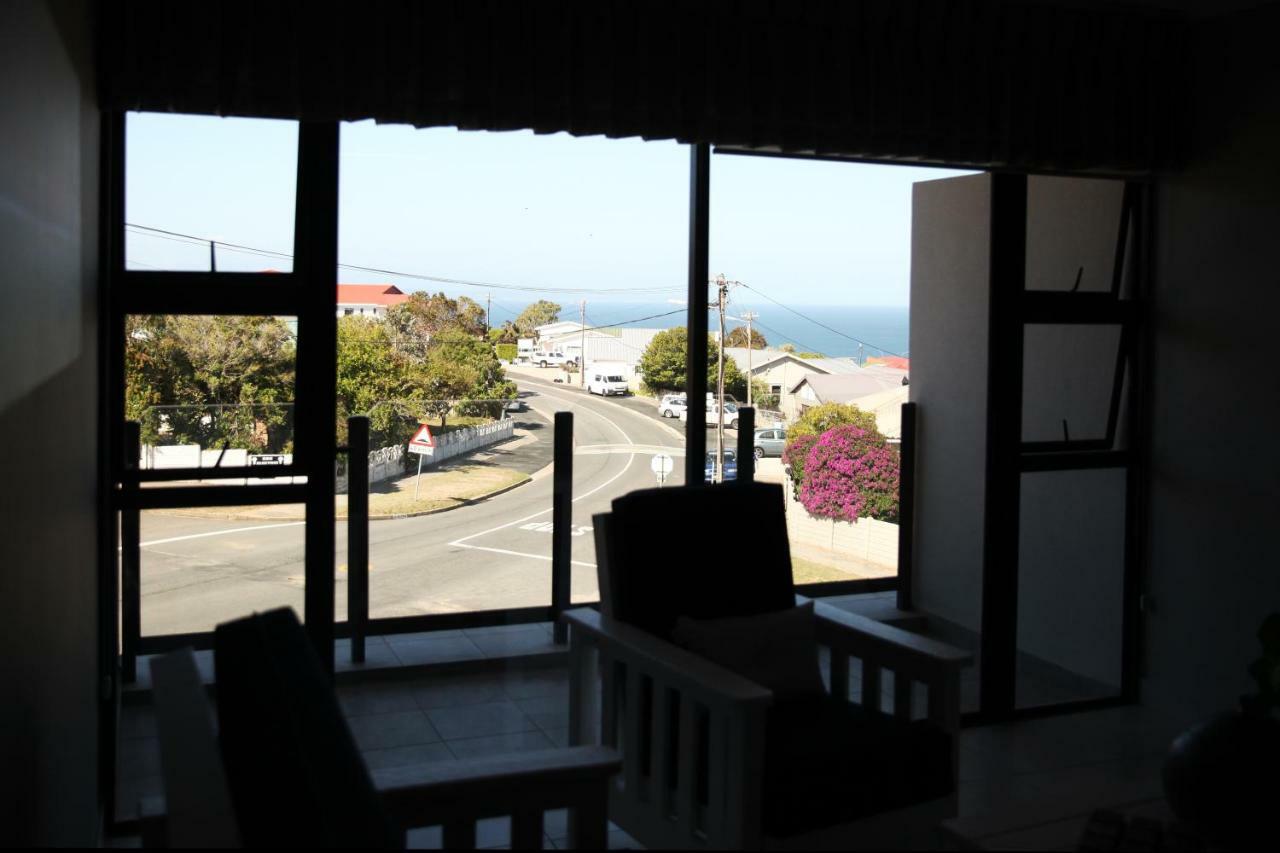 Mari-Amor Self-Catering Apartments Mosselbaai Buitenkant foto